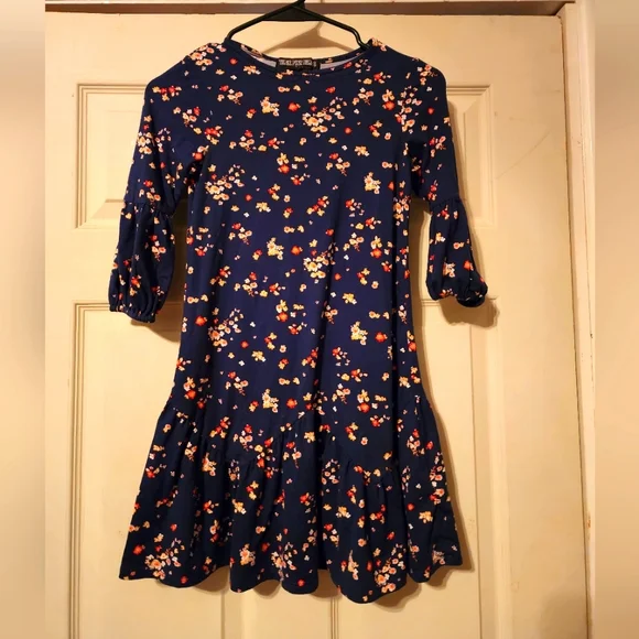 Girls size S flor dress - Picture 1 of 2